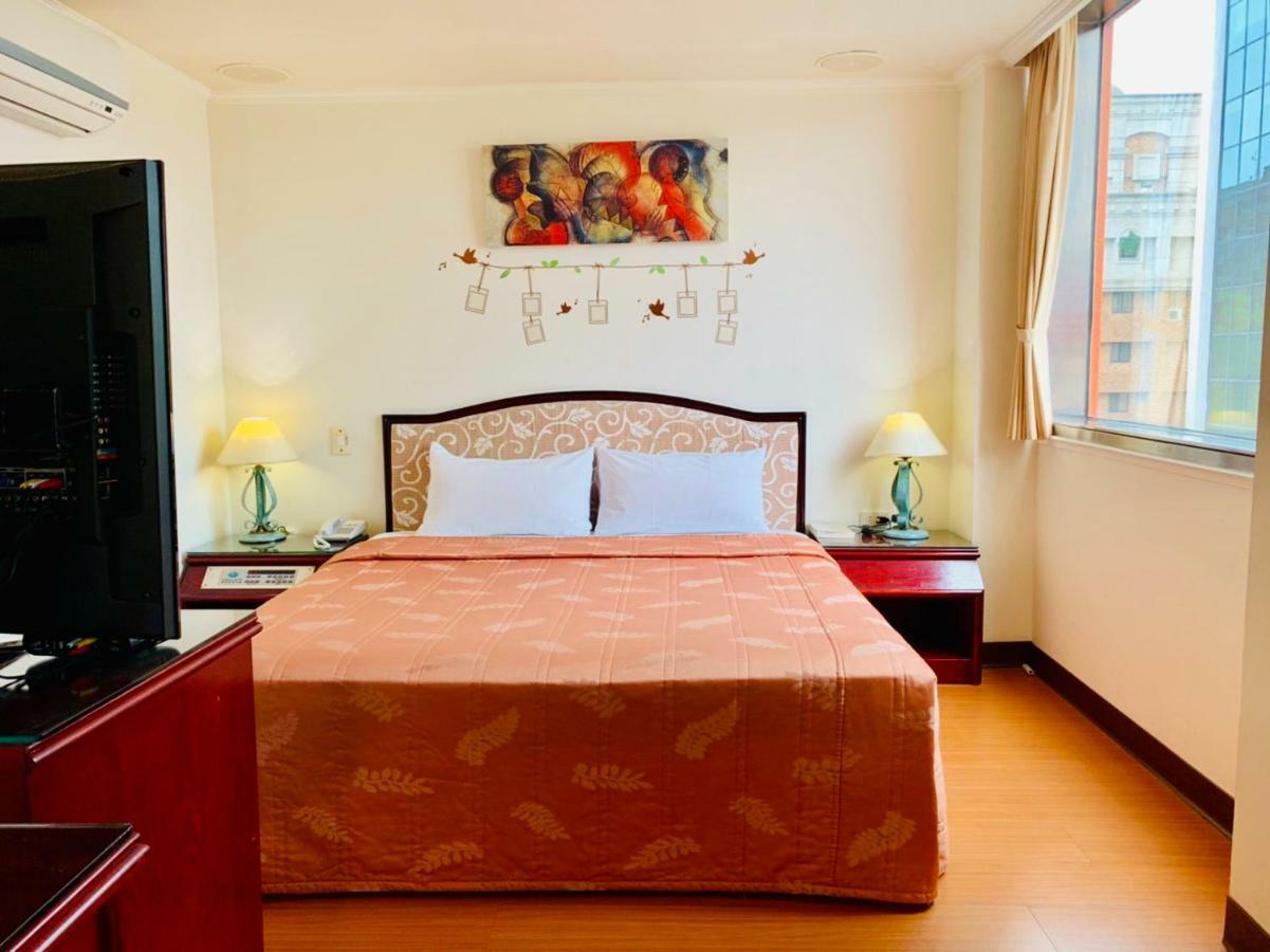 Athens Hotel Тайджун Екстериор снимка