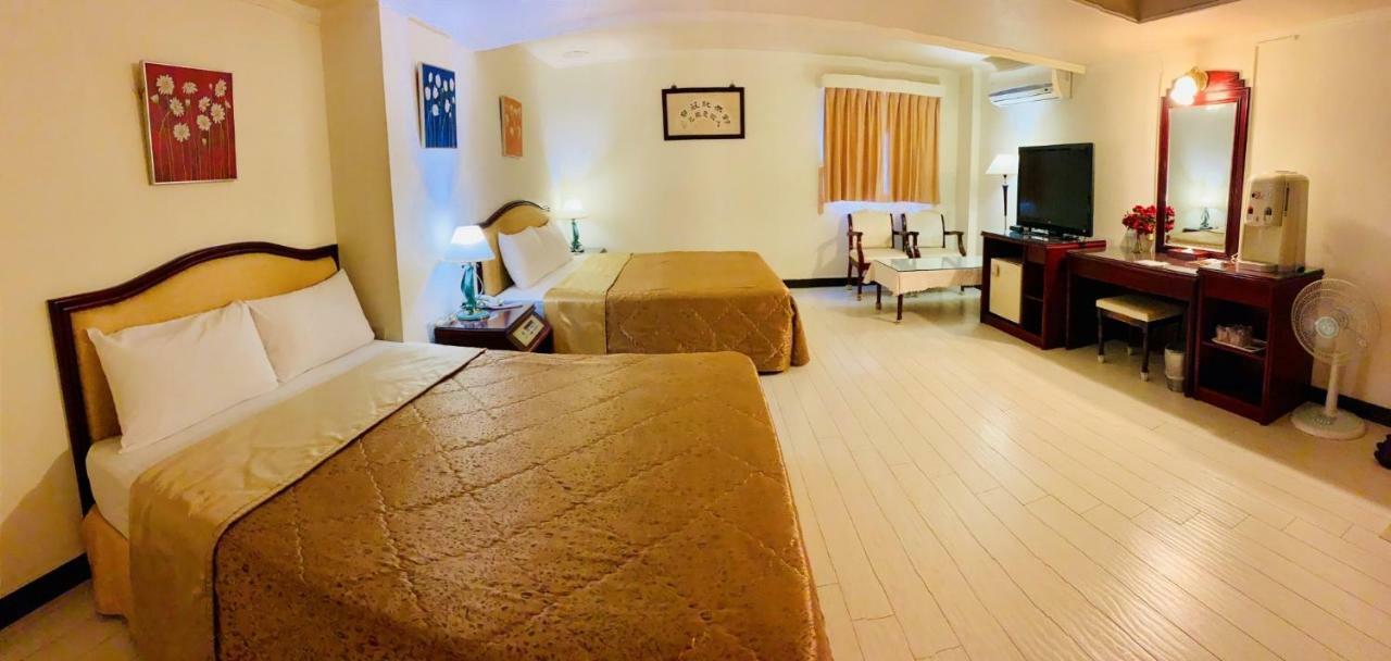 Athens Hotel Тайджун Екстериор снимка