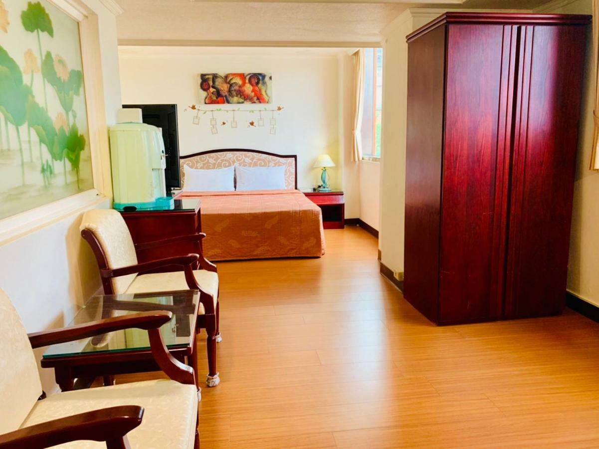 Athens Hotel Тайджун Екстериор снимка